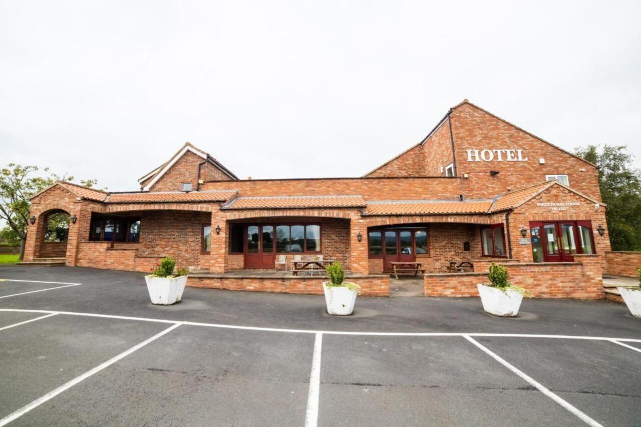 Oyo White Horse Lodge Hotel, East Thirsk Bagby Kültér fotó