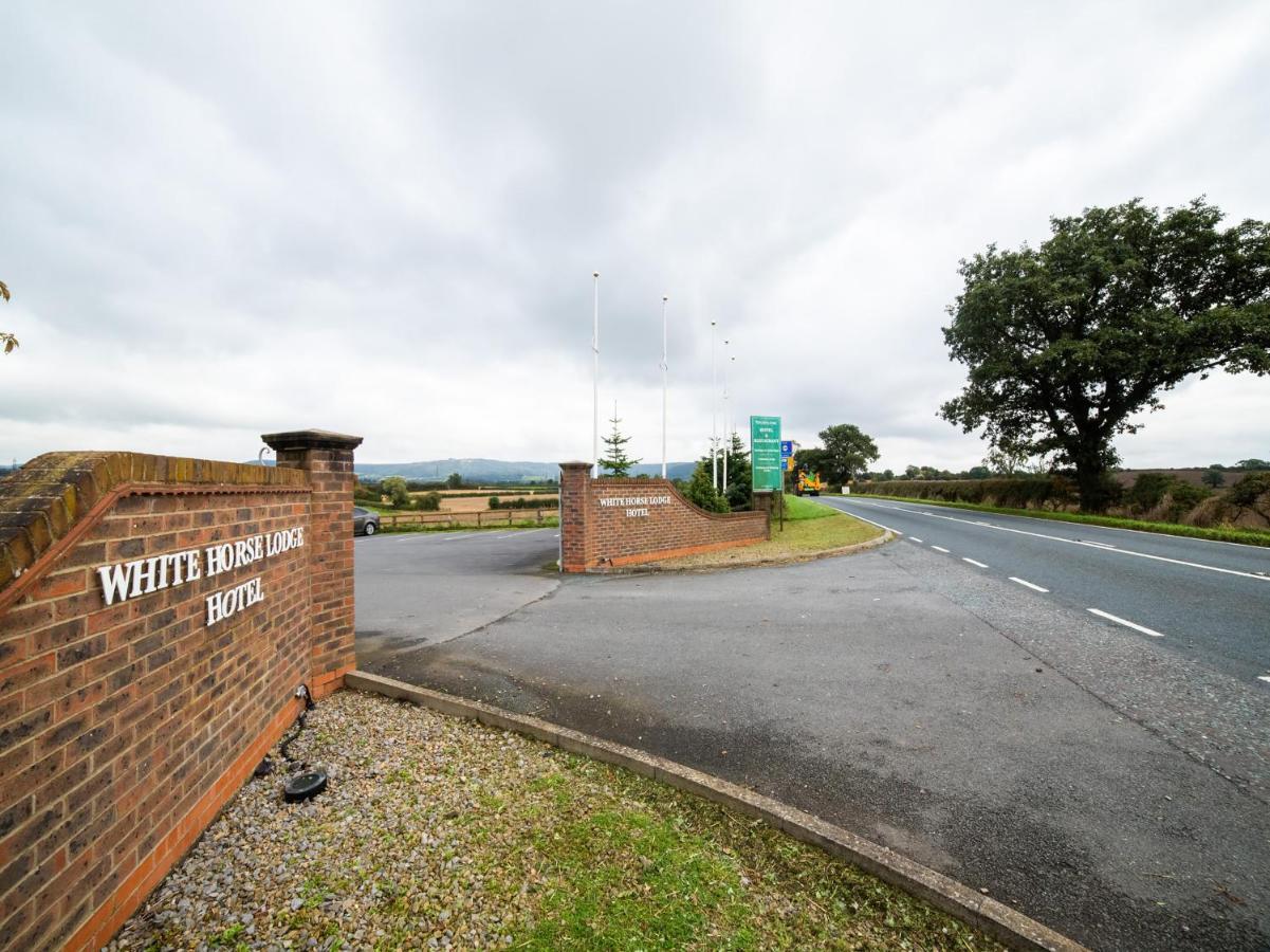 Oyo White Horse Lodge Hotel, East Thirsk Bagby Kültér fotó